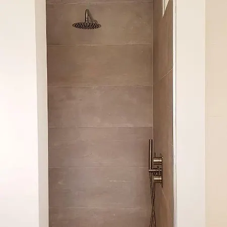 Intika House بيت للعطل *