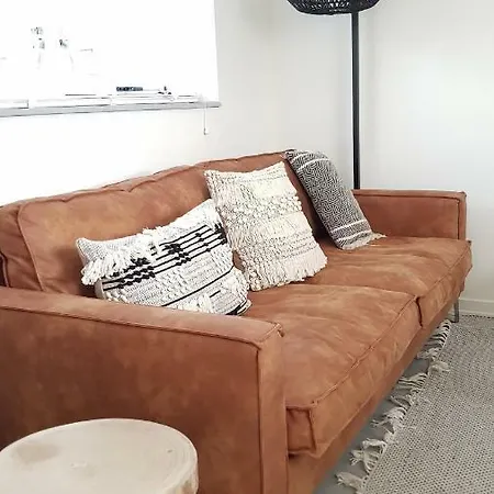 Intika House * زاندفورت